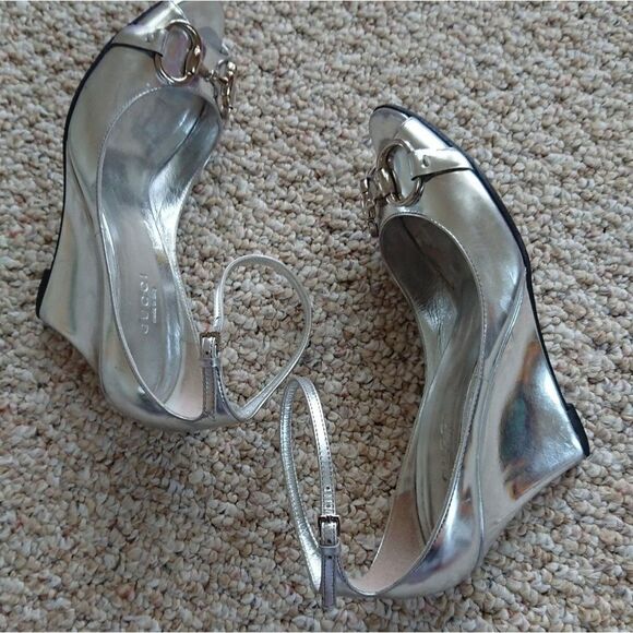 Silver Gucci horse bit classic wedges size 6B - Picture 5 of 8